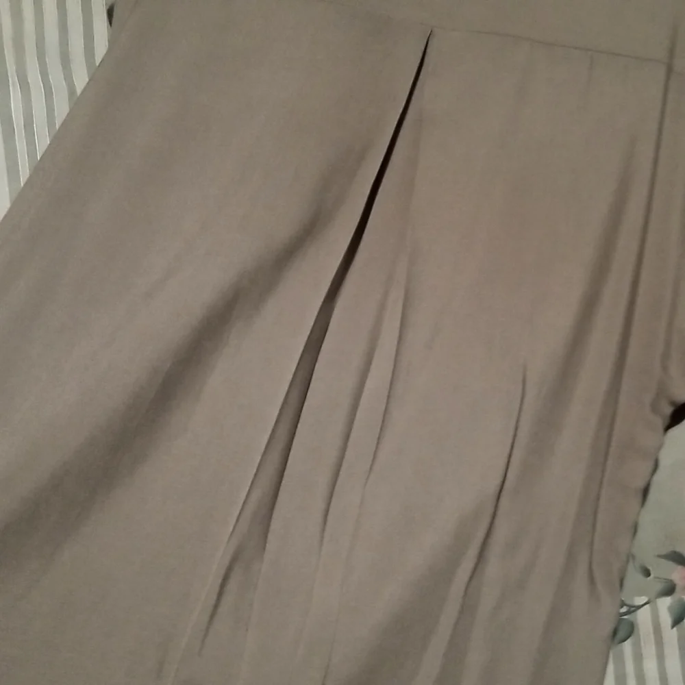 Women's NWT Button front Blouse size Medium - Picture 5 of 6